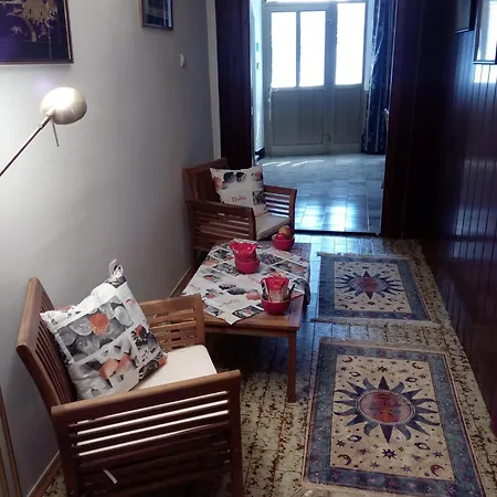 Geraeumige Mit Meerblick Und Balkon Апартаменты