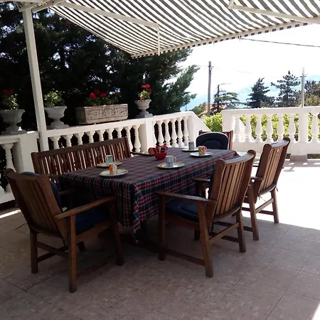 Апартаменты Geraeumige Mit Meerblick Und Balkon *