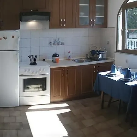 Apartment Geraeumige Mit Meerblick Und Balkon Novi Vinodolski